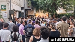 Un festival de la Belgrad, 'Mirëdita', a fost vizat de o alarmă falsă cu bombă, pe 26 mai, dar după verificări, participanții au hotărât să continue programul.