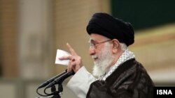 علی خامنه‌ای، رهبر جمهوری اسلامی در دیدار با نمایندگان مجلس شورای اسلامی