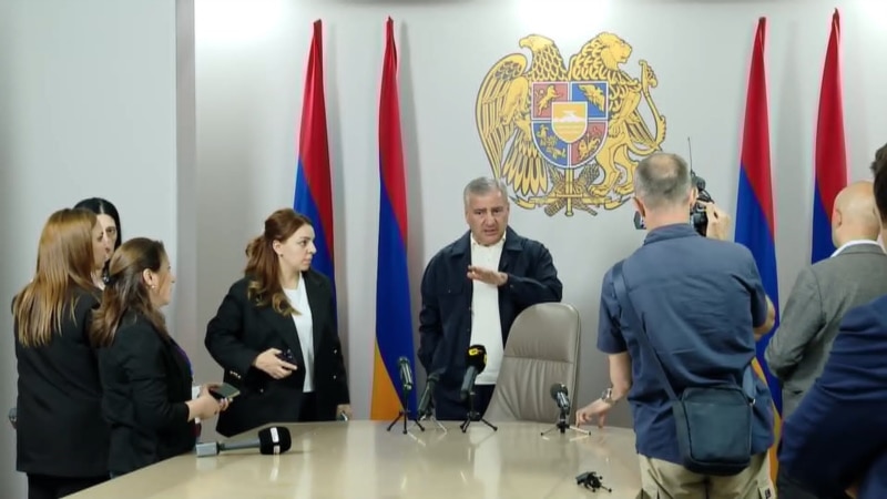 «Տեսնելով, որ իրենց արդյունքները նվազում են,  կանգնեցրին հաշ