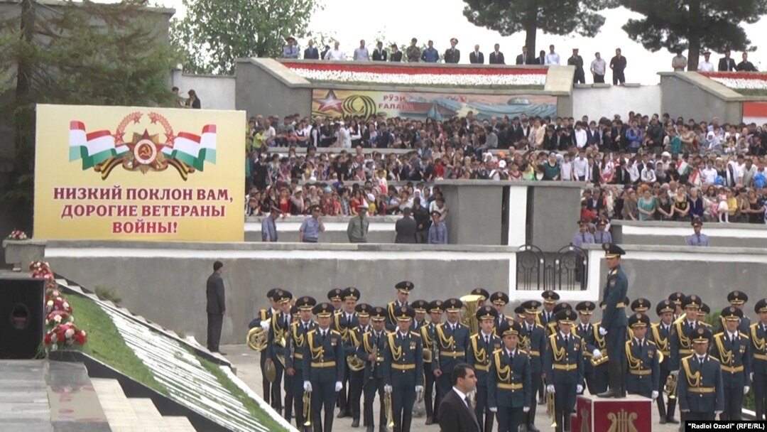Victory Day celebrations in Dushanbe on May 9, 2014
