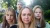 Натальля Говарава зь дзецьмі