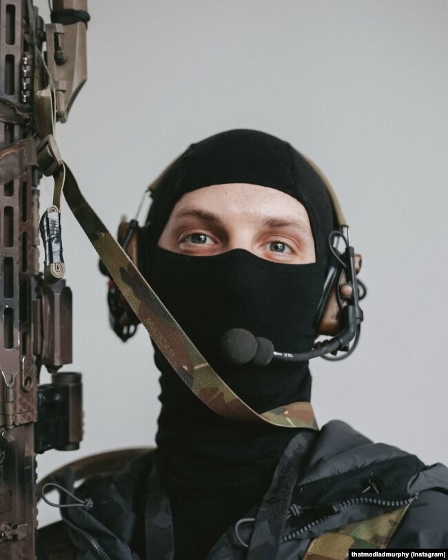 «Якби ви запитали мене, щоби я робив завтра, якби війна закінчилася, і мені довелося б йти на роботу з дев’ятої до п’ятої, я б не знав, що мені робити» – Мюррей