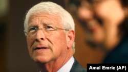 Bh. političarima koji su umiješani u korupciju i koji ignorišu Dejton i odluke domaćih sudova trebaju se uvesti sankcije: Roger Wicker tokom posete Sarajevu 3. jula 2018. 