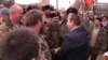 «А можна знову захопити Луганське СБУ?». Козак Дрьомов потискає руку «злодію» Плотницькому