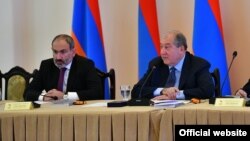 Հայաստանի վարչապետ Նիկոլ Փաշինյանը և նախագահ Արմեն Սարգսյանը, արխիվ