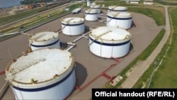 Terminalul Petrolier al Danube Logistics, la Portul Internațional Liber Giurgiulești, principalul punct de intrare a produselor petroliere în R. Moldova (imagine de arhivă)