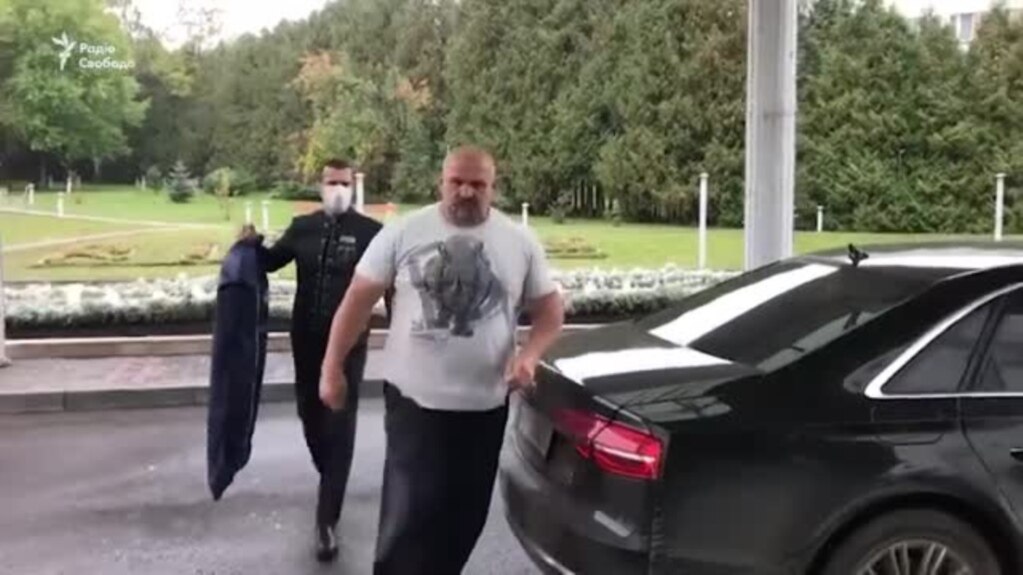Трускавець 2:0. Депутати «Слуги народу» коментують збір підписів за відставку Дмитра Разумкова (відео)