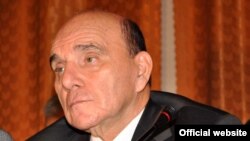 Член делегации Азербайджана в ПАСЕ , руководитель азербайджанской делегации в ПА Евронест Эльхан Сулейманов