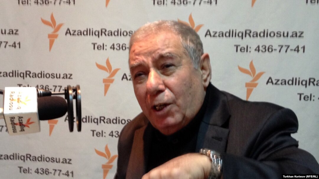 Прозаик Акрам Айлисли, 2013