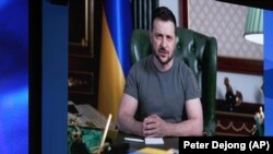 «Не варто пропонувати Україні компроміси із совістю, суверенітетом, територією та незалежністю»