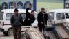 Большинство приезжих из областей узбекских студентов вынуждены подрабатывать чернорабочими. Иллюстративное фото. 