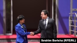 Komesarka Evropske unije (EU) za proširenje Marta Kos primljena je kod vršioca dužnosti premijera Kosova Aljbina Kurtija u Prištini, 15. maja.