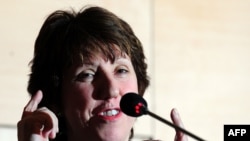 EU foreign-policy chief Catherine Ashton said that a start to dialogue between Egypt's authorities and the opposition was "absolutely essential."