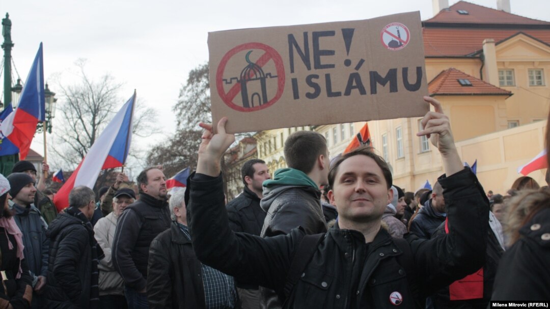Russian propaganda is exploiting the migrant crisis in hopes of sowing distrust in European institutions and its elites, the study found.