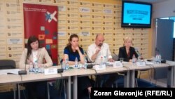 Jelena Diković, Milica Kostić, Bruno Vekarić i Marina Kljaić na pres-konferenciji Fonda za humanitarno pravo, Beograd