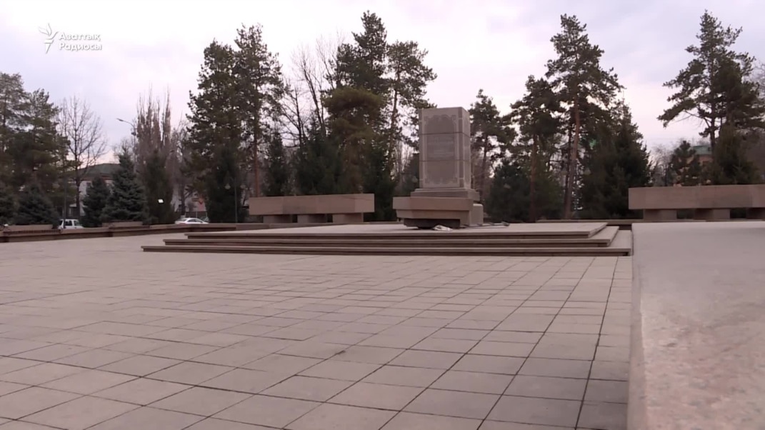 Бальзак жасындағы әйелдердің үлкен писькилері