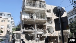 O clădire rezidențială lovită de rachete iraniene asupra orașului Tel Aviv. 24 martie 2026.