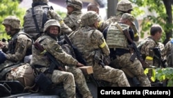 Украинские войска держат «Дорогу жизни» (фотогалерея)