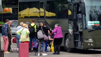 Едва петима украински бежанци отпътуваха в неделя сутринта с влак