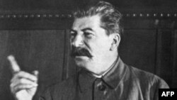 Иосиф Сталин, раҳбари пешини Иттиҳоди Шӯравӣ, ки ба зулму саркӯб машҳур аст