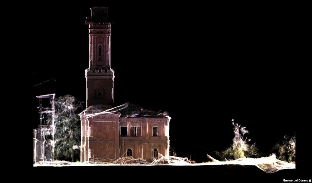 Dy ditë pune dhanë vizatime gjithëpërfshirëse që mund të përdoren nga profesionistët, përfshirë arkitektë dhe inxhinierë, të cilët mund të ekzaminojnë dëmet në detaje, si dhe historianë që do të kenë një model 3D për t'u përdorur në muze për brezat e ardhshëm.