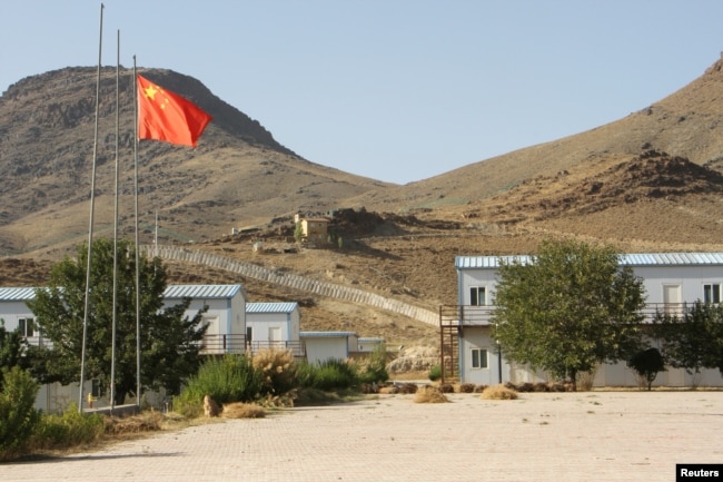 The Chinese flag flies near miners' housing facilities at the Mes Aynak copper mine, which has been leased by a consortium of state-owned Chinese mining companies. (file photo)