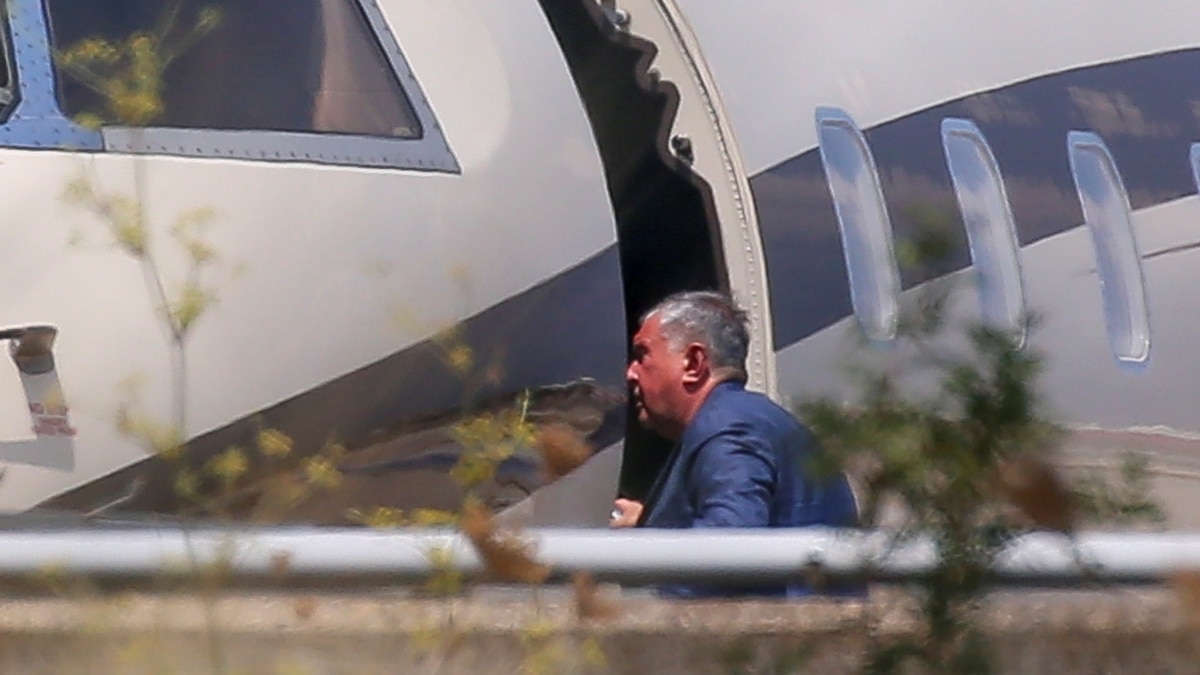 An Austrian Company Once Oversaw Russian Oil Giant Rosneft's Corporate Jets. No More. - Vimarsana News