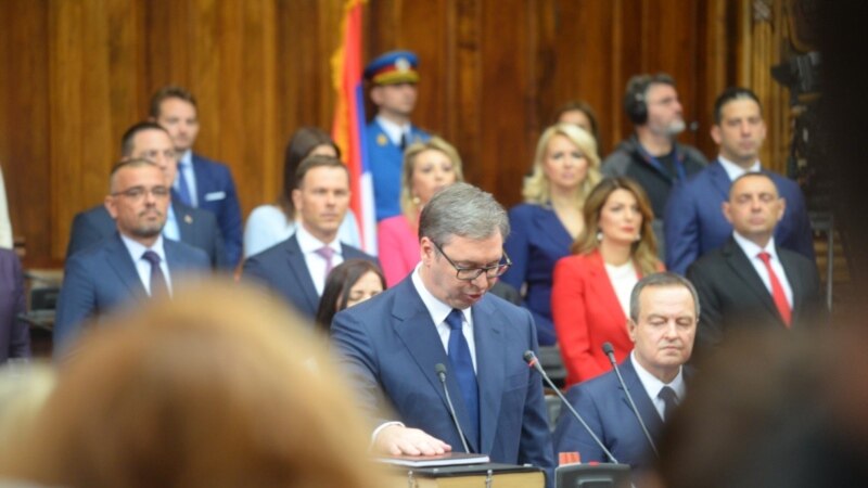 Kosovo u Vučićevoj predsedničkoj zakletvi i praksi 