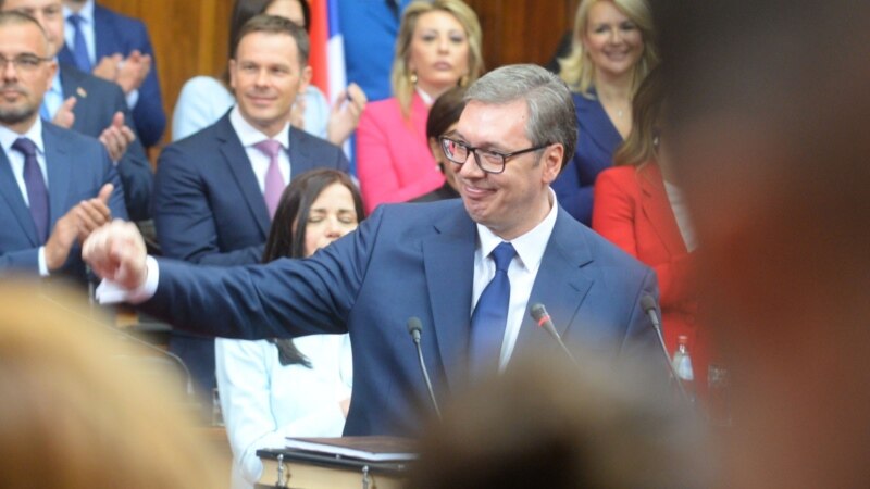 Vučić najavio Vladu do kraja jula