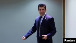 Kiril Petkov bolgár miniszterelnök Brüsszelben 2022. május 30-án