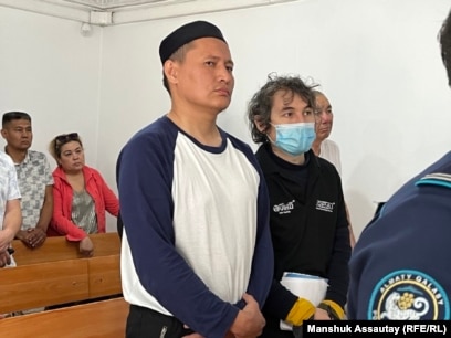 Жастардың жұлқынып жатқан порнографиясы