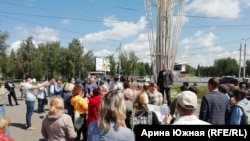 Митинг против обязательной вакцинации в Омске