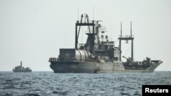 ناو سریلانکایی در جریان نجات خدمهٔ ناو بوشهر، ۱۳ اسفند ۱۴۰۴
