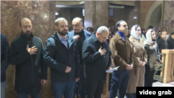 ნიკოლ ფაშინიანი, არარატ მირზოიანი და მმართველი გუნდის სხვა წარმომადგენლები წირვაზე