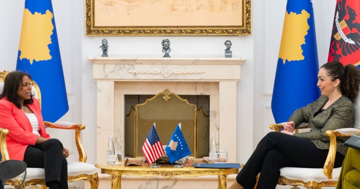 Osmani i thotë Prattipatit se prania ushtarake amerikane në Kosovë mbetet e rëndësishme