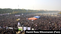 A massive crowd gathered in Isfahan to protest the water problems on November 19.