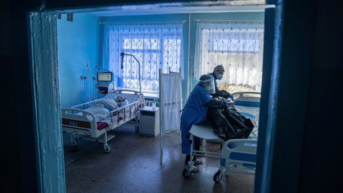 За добу в Україні – 13 777 нових хворих на COVID-19