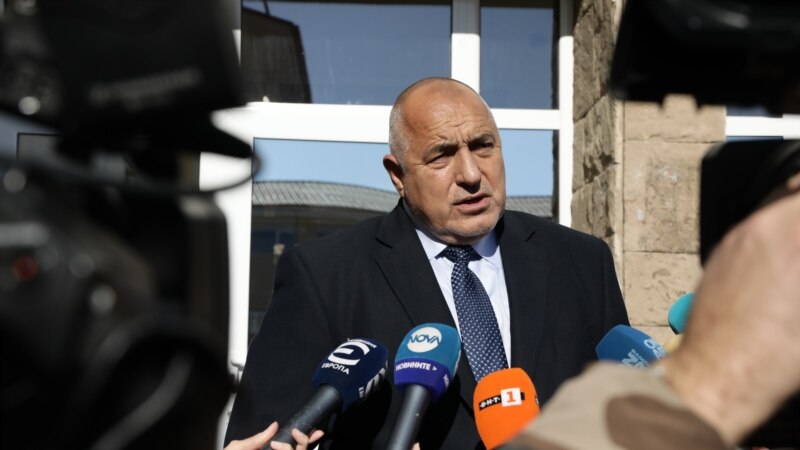 Борисов го обвини Радев дека ја скарал Бугарија со сите соседи