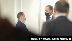 Adrian Câciu, propunerea de la Finanțe a PSD, și Dan Vîlceanu, actualul deținător interimar al portofoliului, după negocierile pentru formarea noului guvern