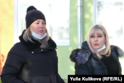 Юлия (слева) и Милана (справа), мамы учеников Лукашевской школы