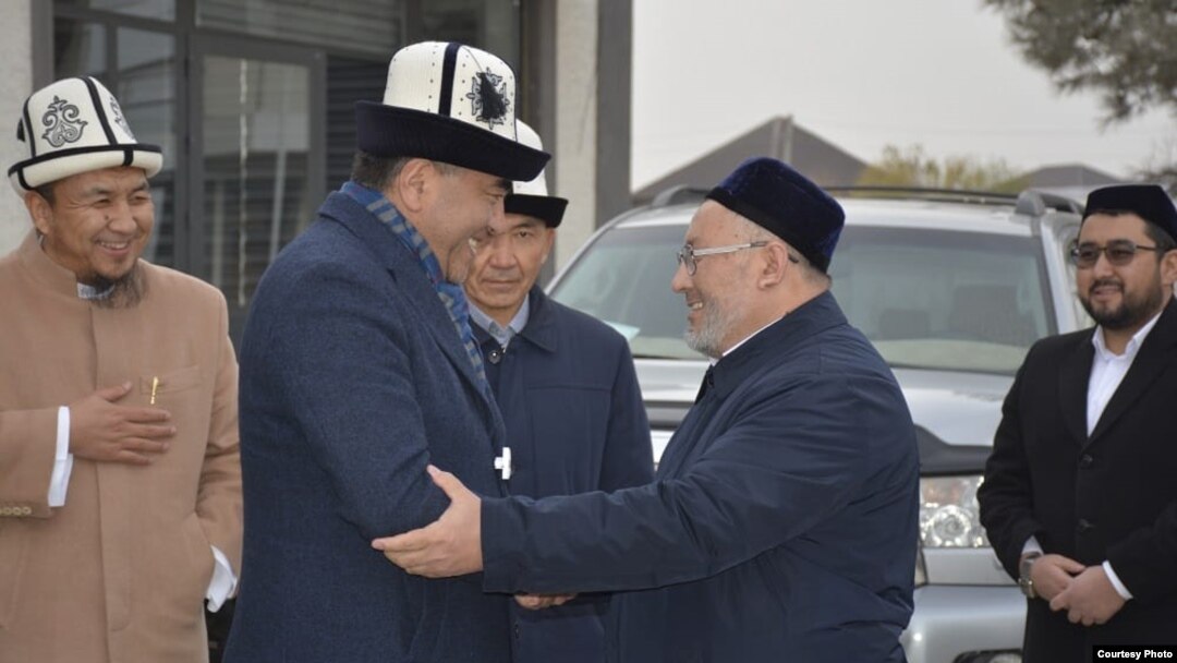 Кыргызстандын муфтийи Замир Ракиев Өзбекстанга барды. 