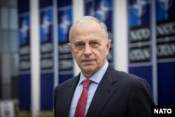 Actualul secretar general adjunct al NATO, Mircea Geoană, pare un candidat sigur la prezidențialele din 2024.