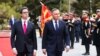 Президентът на Северна Македония Стево Пендаровски (вляво) и полският му колега Анджей Дуда в Скопие