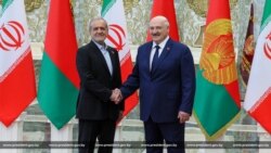 Сустрэча Аляксандра Лукашэнкі з прэзыдэнтам Ірана Масудам Пэзэшкіянам улетку 2025 году ў Менску