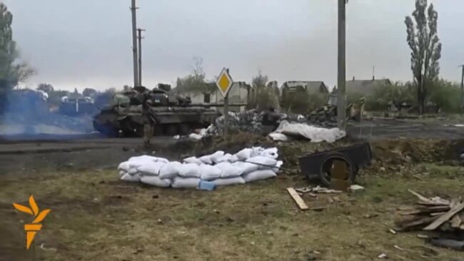 Ukrainian Soldier's Video Shows Intense Fighting Around Donetsk