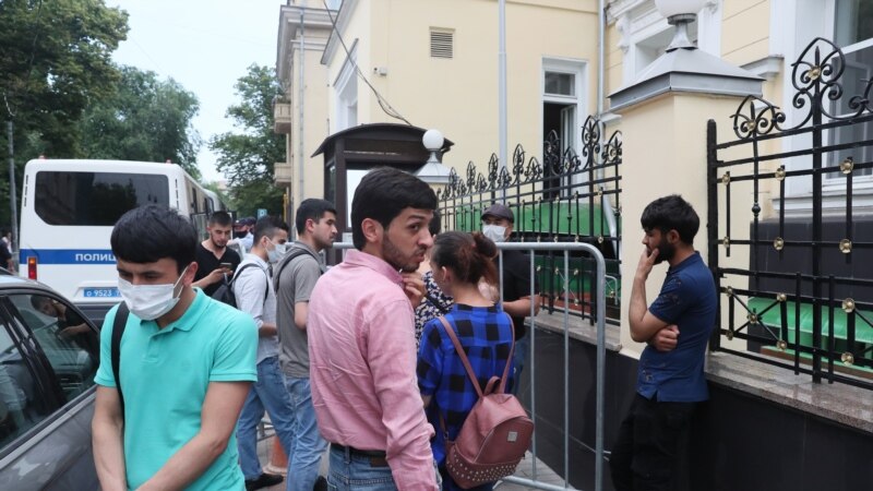 Карантин неизбежен? В посольстве Таджикистана в России выявили зараженных COVID-19