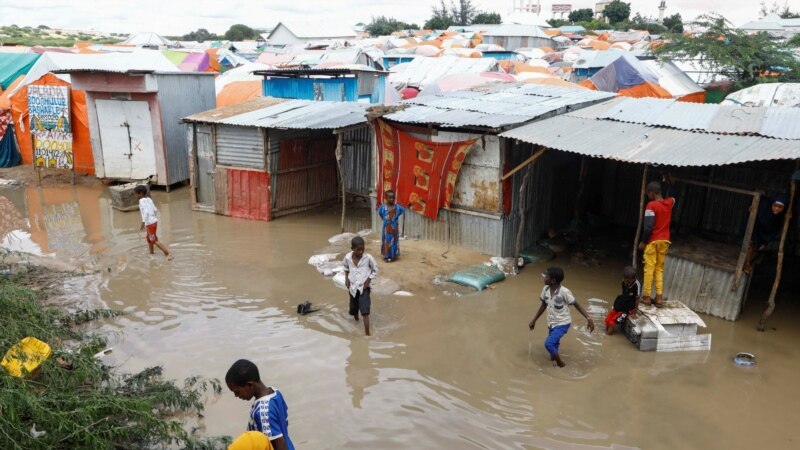 Broj poginulih u poplavama u Somaliji povećan na skoro 100