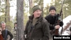 Кадр из видео с охотой иркутского губернатора Сергея Левченко