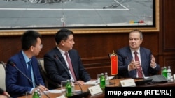 Predstavnici Kine i ministar u Vladi Srbije Ivica Dačić, Beograd, 17. decembar 2025.