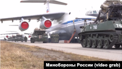 Російські військові на навчаннях в окупованому Криму, квітень 2021 року